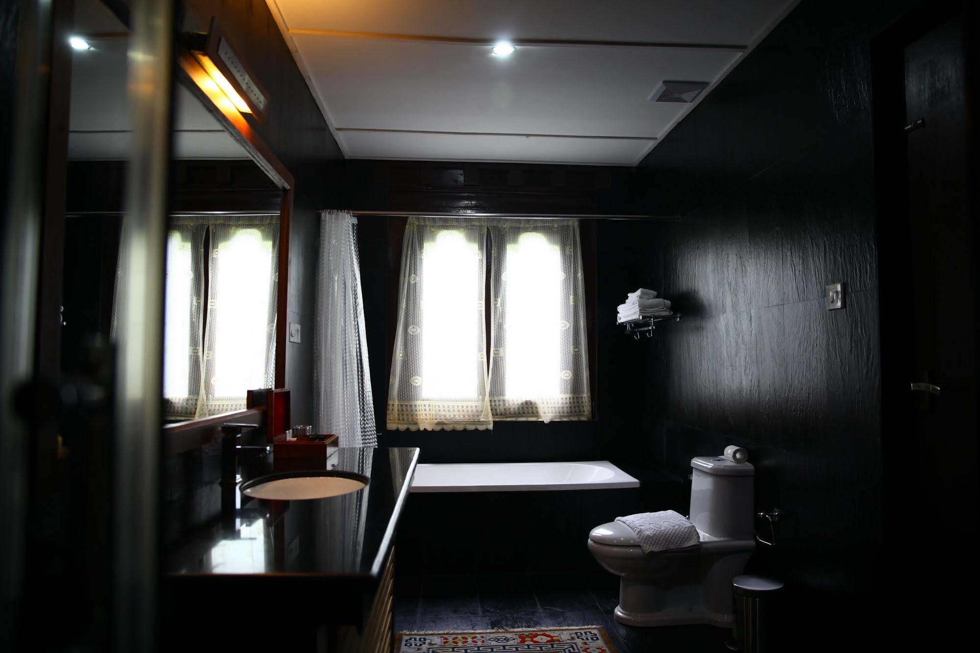 Tashi Namgay Resort Паро Экстерьер фото
